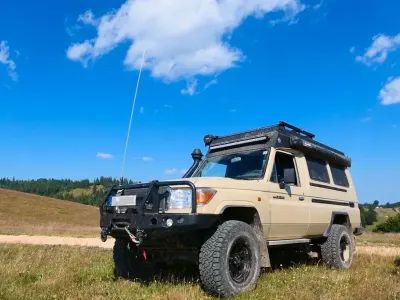 Gebraucht Toyota Land Cruiser 272 PS (200 kW) 2022 Beige SUV