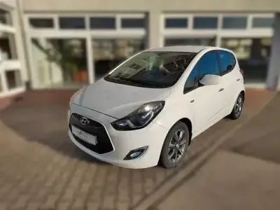 Gebraucht Hyundai ix20 Edition 128 PS (94 kW) 2015 Weiß Kleinwagen