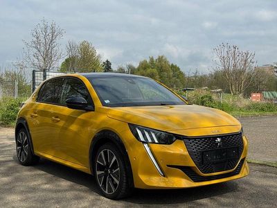 Second-hand Peugeot 208 GT 131 CP (96 kW) 2021 Galben Hatchback