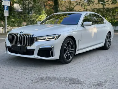 Gebraucht BMW 740 M Sport 340 PS (250 kW) 2022 Weiß Limousine