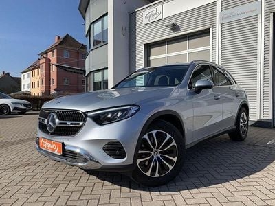 Gebraucht Mercedes GLC220 Avantgarde 197 PS (144 kW) 2024 Silber SUV