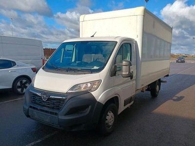 Weiss Gebraucht 2024 Opel Movano Van | 33.201 € (Teuer)