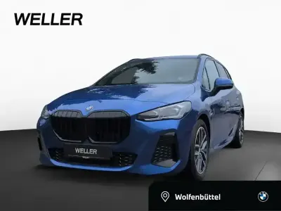 Gebraucht BMW 223 Active Tourer M Sport 204 PS (150 kW) 2023 Portimao blau (blau) Van / Kleinbus