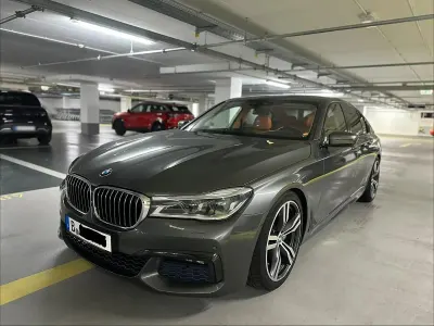Gebraucht BMW 730 M Sport 265 PS (194 kW) 2018 Grau Limousine