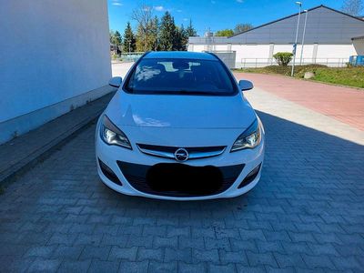 Usado Opel Astra Eco 120 HP (88 kW) 2015 Branco Carrinha
