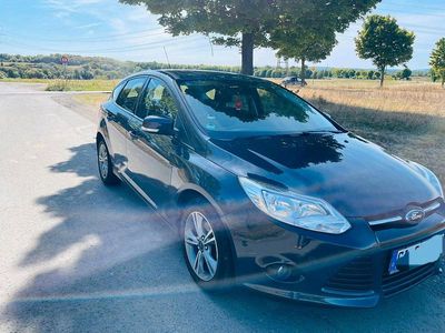 Gebraucht Ford Focus 110 PS (80 kW) 2014 Grau Kombi