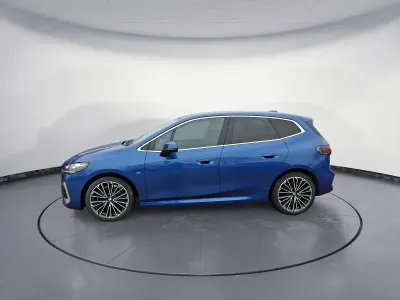 Gebraucht BMW 223 Active Tourer M Sport 204 PS (150 kW) 2023 Blau Van / Kleinbus