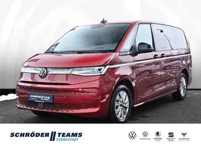 Usata VW T7 Style 150 CV (110 kW) 2024 Rosso Furgone