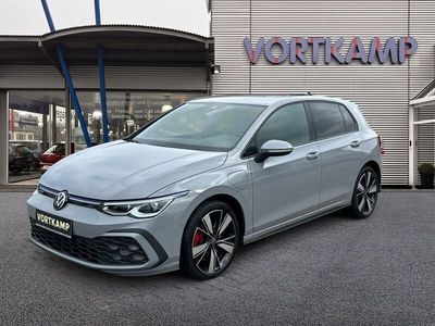 Mondsteingrau Gebraucht 2022 VW Golf VIII GTE Limousine | 25.480 € (Fairer Preis)