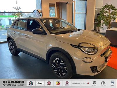 Neu Fiat 600 Business 110 PS (80 kW) 2026 Beige SUV
