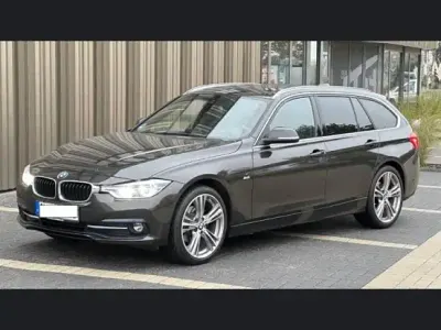 Gebraucht BMW 318 Sport Line 150 PS (110 kW) 2016 Braun Kombi