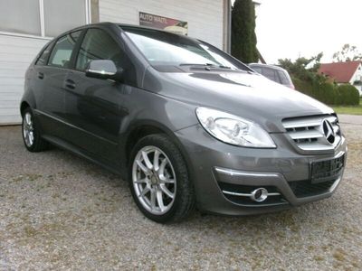 Mercedes B200