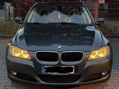 Gebraucht BMW 318 143 PS (105 kW) 2009 Grün Limousine