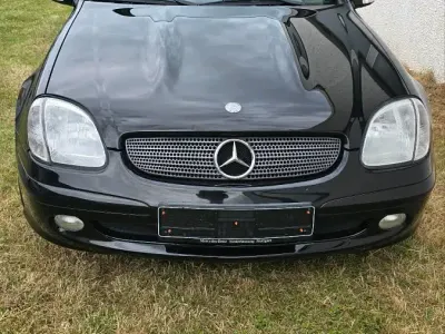 Gebraucht Mercedes SLK200 163 PS (119 kW) 2000 Schwarz Cabrio