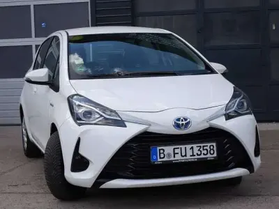 Gebraucht Toyota Yaris Hybrid Comfort 75 PS (55 kW) 2018 Weiß Kleinwagen