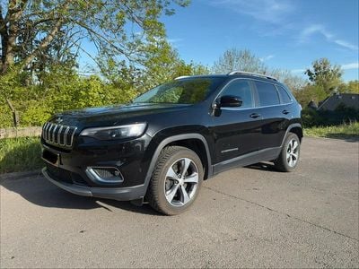 Begagnad Jeep Cherokee Limited 195 HK (143 kW) 2019 Svart SUV