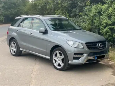 Gebraucht Mercedes ML350 258 PS (189 kW) 2011 Grau SUV