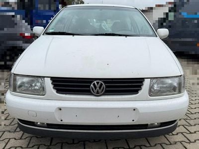VW Polo