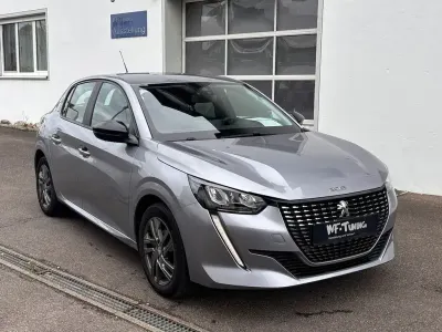 Gebraucht Peugeot 208 Active 75 PS (55 kW) 2022 Grau Kleinwagen