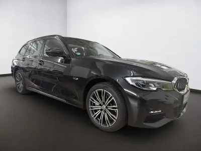 Gebraucht BMW 330 M Sport 184 PS (135 kW) 2022 Metallic
