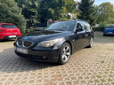 BMW 523