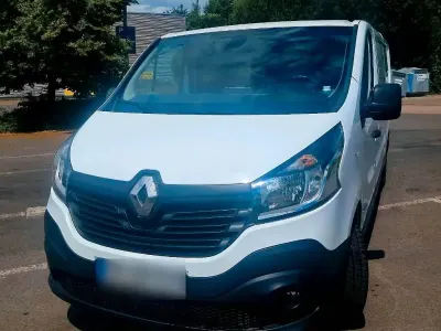 Gebraucht Renault Trafic 120 PS (88 kW) 2015 Weiß Van / Kleinbus