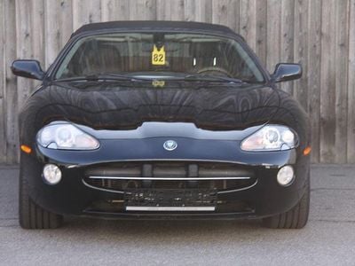 Second-hand Jaguar XK8 298 CP (219 kW) 2005 Negru Cabrio