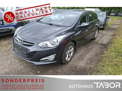 Gebraucht Hyundai i40 Style 116 PS (85 kW) 2012 Stone gray Kombi