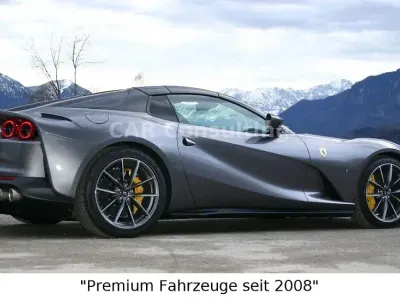 Gebraucht Ferrari 812 799 PS (587 kW) 2021 Grau Cabrio