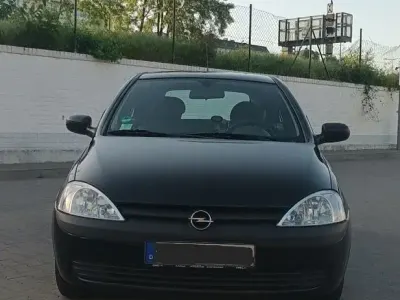 Gebraucht Opel Corsa 58 PS (42 kW) 2002 Schwarz Kleinwagen