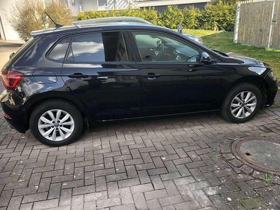 Gebraucht VW Polo Active 110 PS (80 kW) 2023 Schwarz Kleinwagen