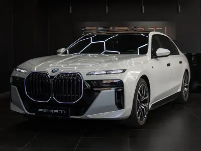 Gebraucht BMW i7 Executive 334 kW (455 PS) 2025 Weiß Limousine