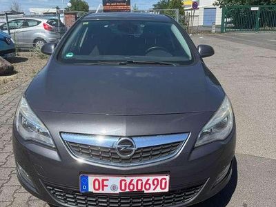 Gebraucht Opel Astra 140 PS (102 kW) 2012 Grau Limousine