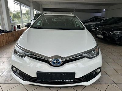 Toyota Auris Hybrid