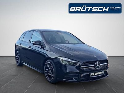 Kosmosschwarz lack metallic Gebraucht 2023 Mercedes B220 AMG line Van / Kleinbus | 33.980 € (Fairer Preis)