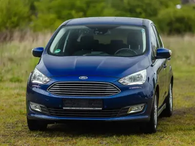 Używany Ford C-MAX Titanium 150 KM (110 kW) 2018 Niebieski Minivan