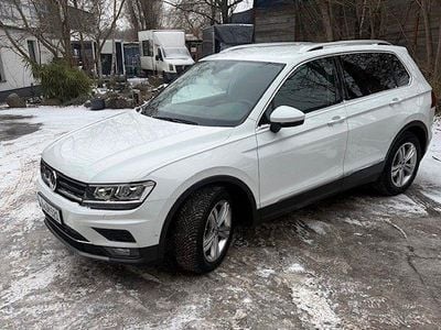 Weiß Gebraucht 2020 VW Tiguan Highline SUV | 20.900 € (Superpreis)
