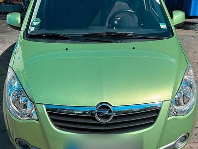Usata Opel Agila 65 CV (47 kW) 2008 Verde Utilitaria