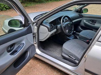 Peugeot 406