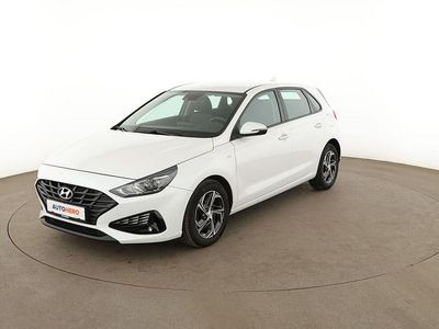 Gebraucht Hyundai i30 Select 120 PS (88 kW) 2022 Weiß Limousine