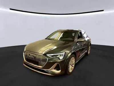 Używany Audi e-tron Ambiente 369 kW (503 KM) 2022 Szary SUV