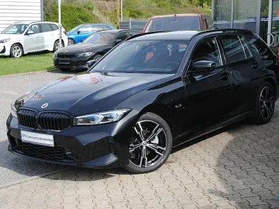 Używany BMW 330e M Sport 292 KM (214 kW) 2022 Czarny Kombi