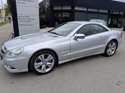 Gebraucht Mercedes SL550 387 PS (284 kW) 2010 Silber Cabrio
