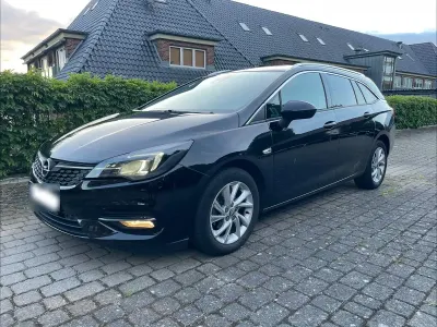 Gebraucht Opel Astra Business Elegance 122 PS (89 kW) 2022 Schwarz Kleinwagen
