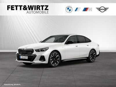 Gebraucht BMW i5 M Sport 442 kW (601 PS) 2025 Mineralweiss metallic Limousine
