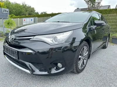 Gebraucht Toyota Avensis Edition-S 147 PS (108 kW) 2017 Schwarz Kombi