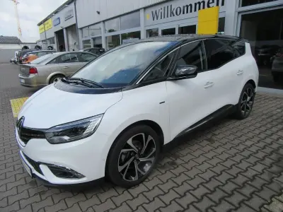 Gebraucht Renault Grand Scénic IV Black Edition 140 PS (102 kW) 2022 Weiss Van / Kleinbus