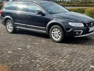 Gebraucht Volvo XC70 Kinetic 181 PS (133 kW) 2016 Schwarz Kombi