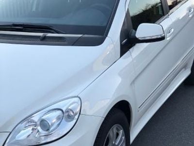 Mercedes B180