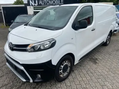 Gebraucht Toyota Proace 122 PS (89 kW) 2020 Weiß Van / Kleinbus